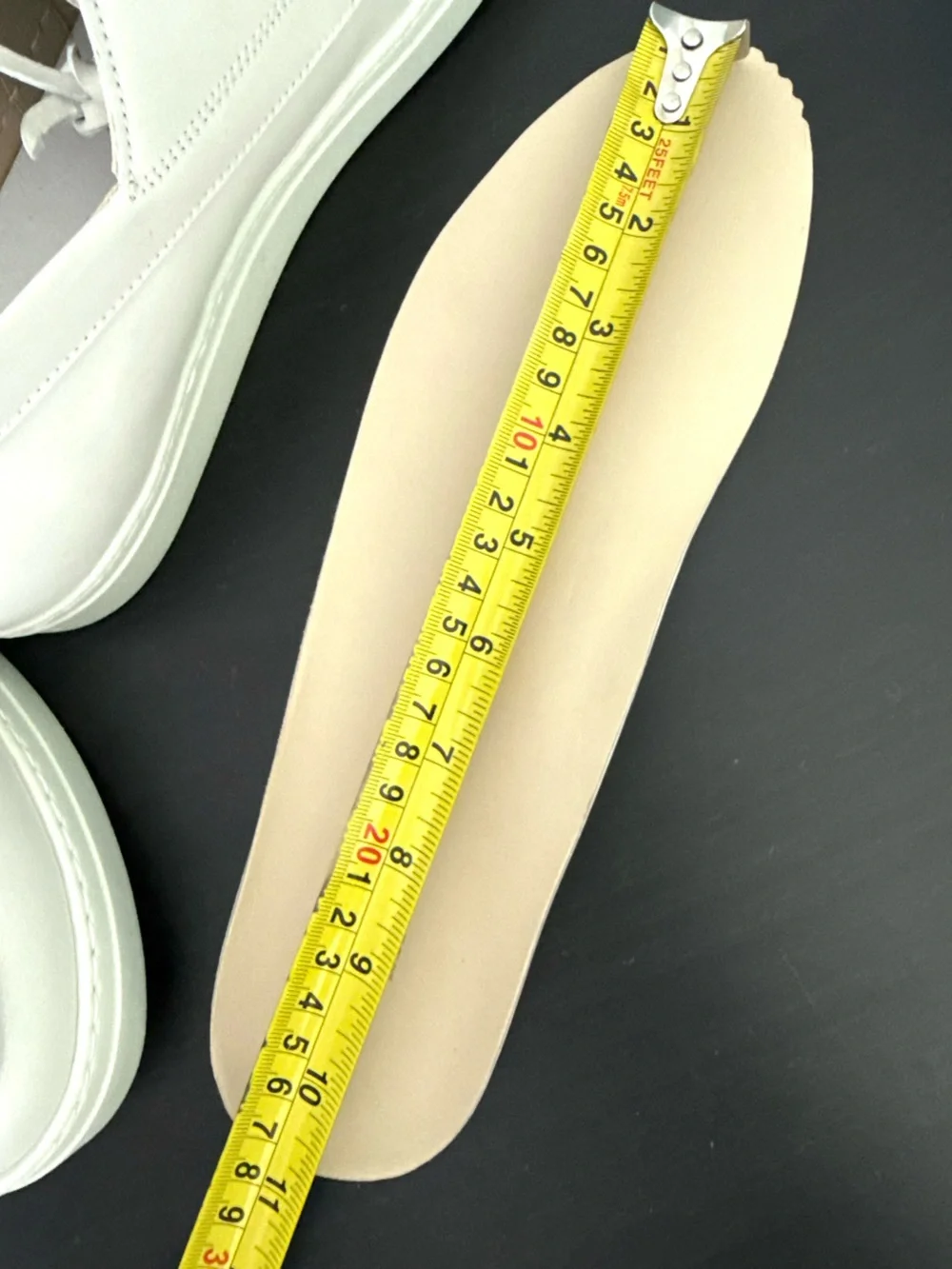 “Like new” Stuart Weitzman Bristol Calf Leather Lace Up Sneakers